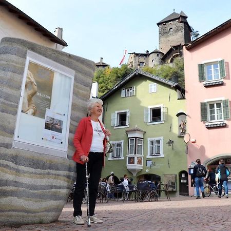 Zweizimmer-Wohnung Mit Schlossblick Chiusa Exterior foto